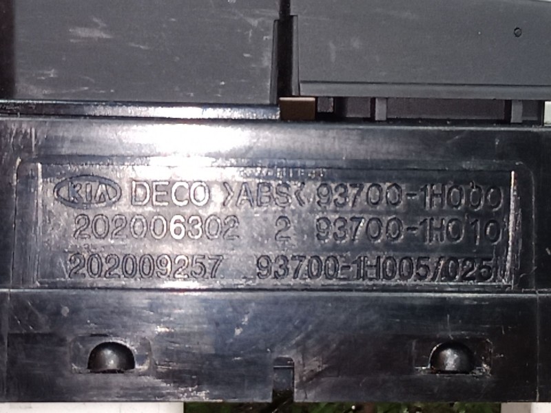 Recambio de warning para kia cee´d hatchback (ed) 1.6 crdi 90 referencia OEM IAM   