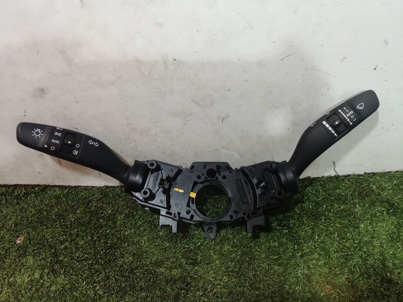 Recambio de mando multifuncion para hyundai ioniq (ae) 1.6 gdi hybrid referencia OEM IAM 93403F2810 93403F2810 93403F2810