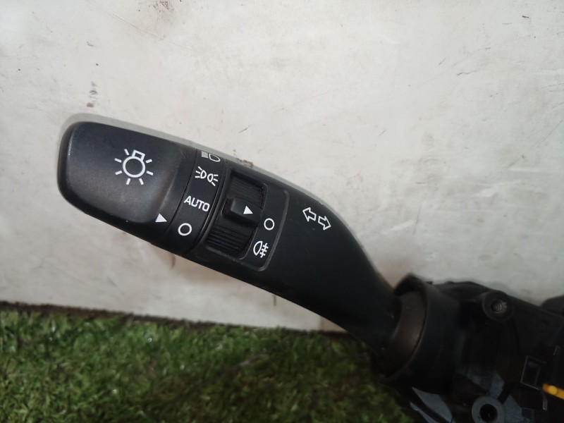 Recambio de mando multifuncion para hyundai ioniq (ae) 1.6 gdi hybrid referencia OEM IAM 93403F2810 93403F2810 93403F2810