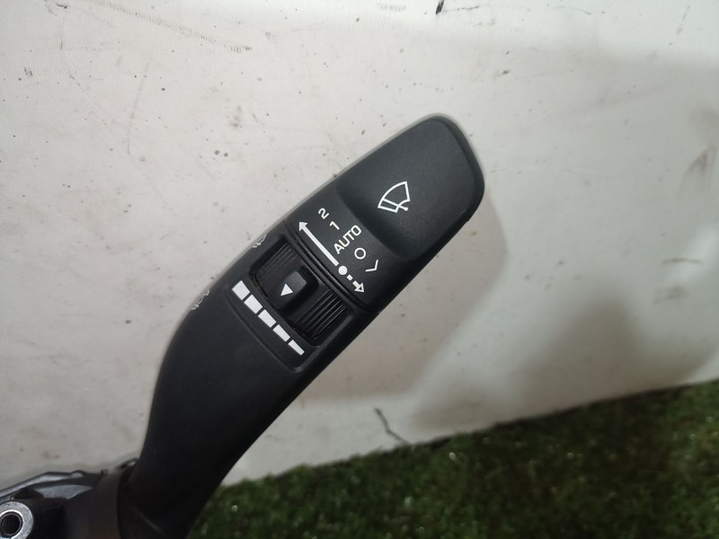 Recambio de mando multifuncion para hyundai ioniq (ae) 1.6 gdi hybrid referencia OEM IAM 93403F2810 93403F2810 93403F2810