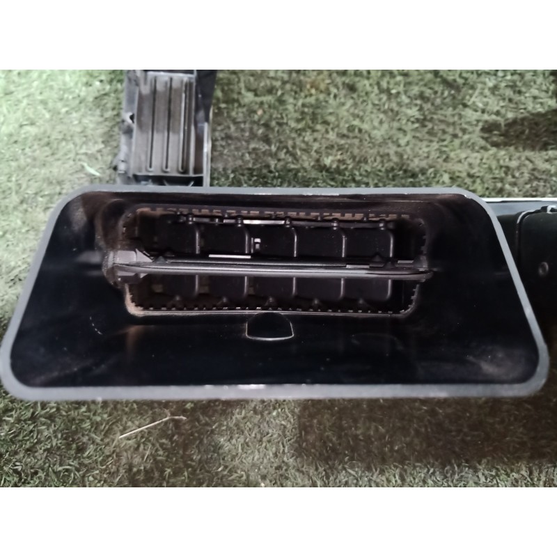 Recambio de rejilla aireadora para ford kuga ii (dm2) 2.0 tdci referencia OEM IAM   