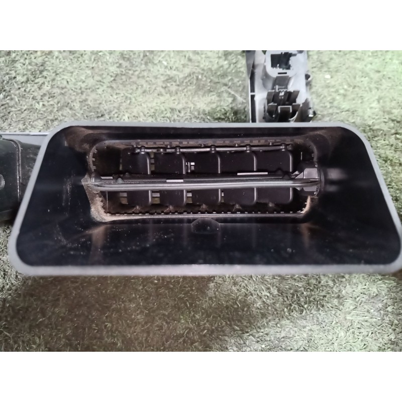 Recambio de rejilla aireadora para ford kuga ii (dm2) 2.0 tdci referencia OEM IAM   