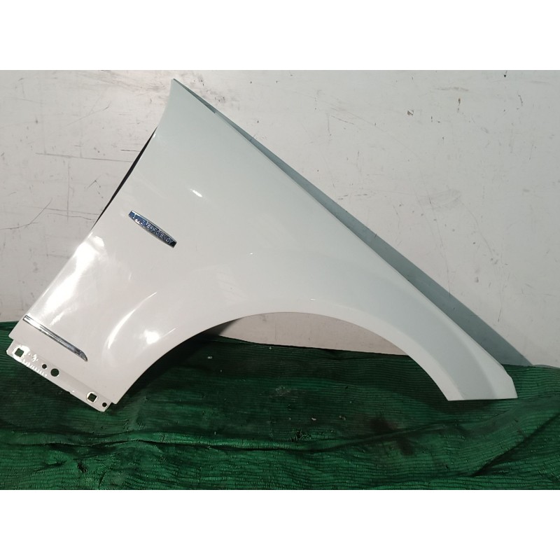 Recambio de aleta delantera derecha para mercedes-benz clase c (w204) c 200 cdi (204.001) referencia OEM IAM   