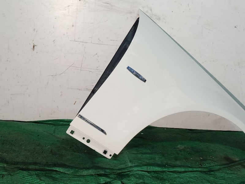 Recambio de aleta delantera derecha para mercedes-benz clase c (w204) c 200 cdi (204.001) referencia OEM IAM   