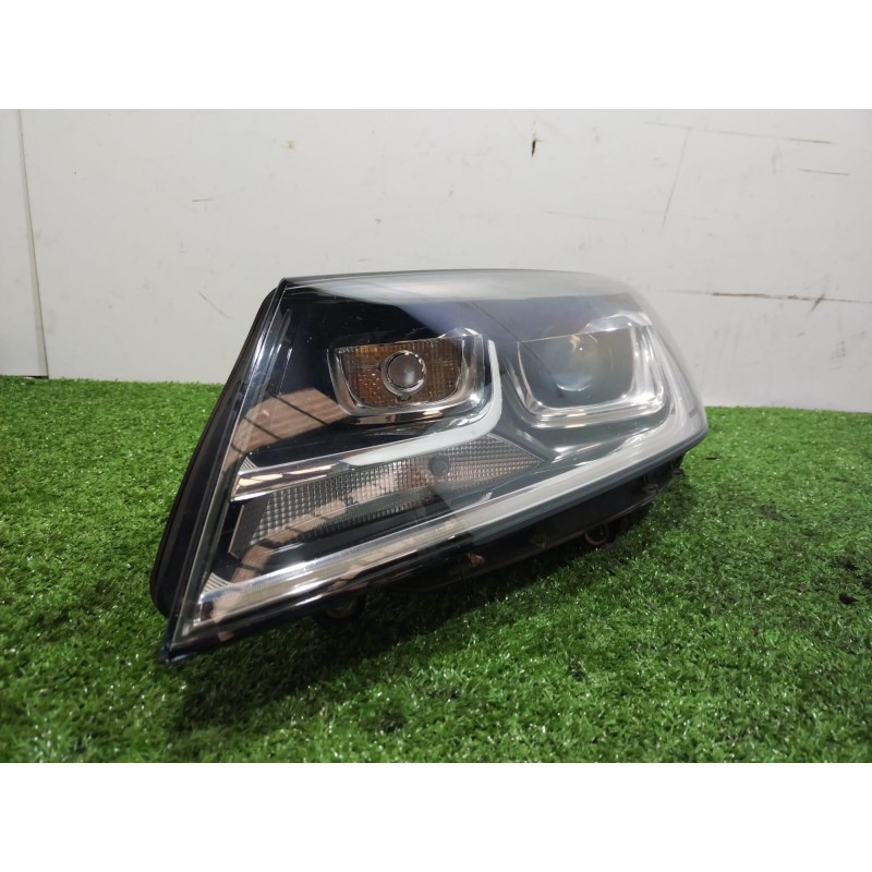Recambio de faro xenon izquierdo para volkswagen touareg (7p6) v6 tdi bluemotion premium referencia OEM IAM 7P1941751B 4G0907397