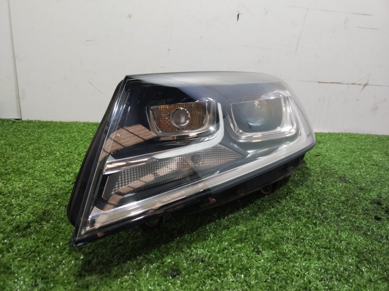 Recambio de faro xenon izquierdo para volkswagen touareg (7p6) v6 tdi bluemotion premium referencia OEM IAM 7P1941751B 4G0907397