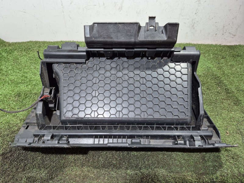 Recambio de guantera para volkswagen tiguan (ad1, ax1) 1.5 tsi referencia OEM IAM   