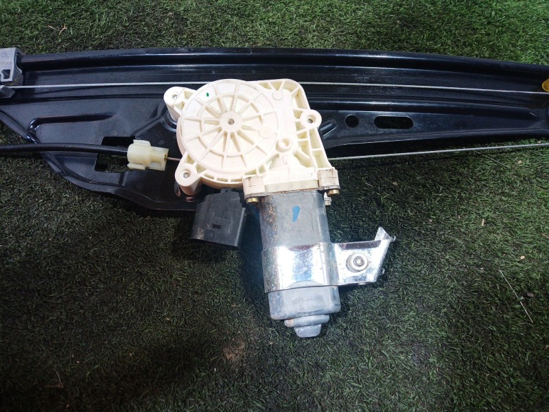 Recambio de elevalunas trasero izquierdo para bmw 5 (e60) 520 i referencia OEM IAM   