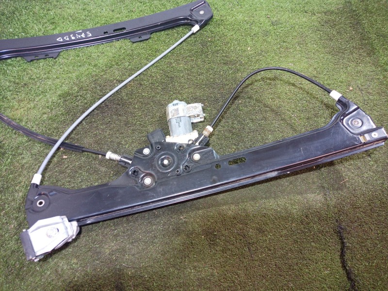 Recambio de elevalunas delantero derecho para bmw 5 (e60) 520 i referencia OEM IAM 7075668E 7075668E 7034352S