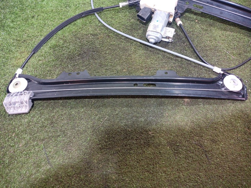 Recambio de elevalunas delantero derecho para bmw 5 (e60) 520 i referencia OEM IAM 7075668E 7075668E 7034352S