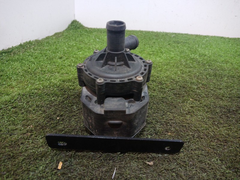 Recambio de depresor freno / bomba vacio para renault fluence (l3_) z.e. referencia OEM IAM   