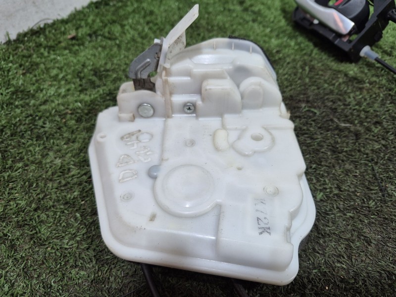 Recambio de cerradura puerta delantera derecha para mazda cx-5 (ke, gh) 2.2 d (ke2fw) referencia OEM IAM   