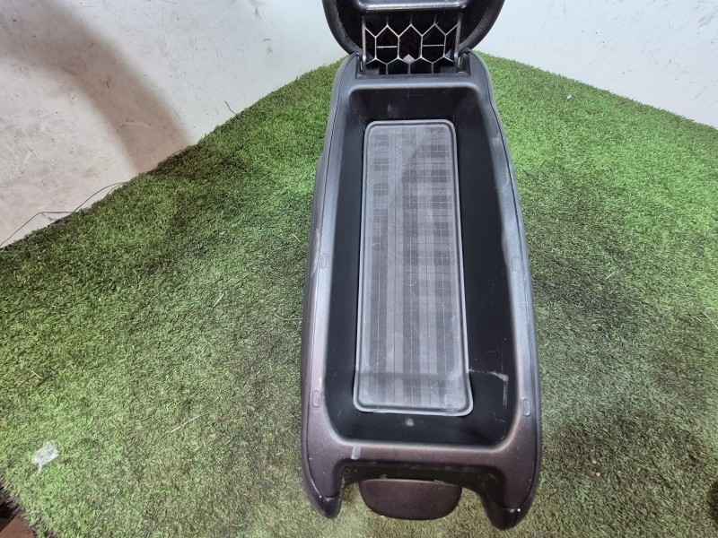 Recambio de apoyabrazos central para mini mini (f55) cooper d referencia OEM IAM 929295119 929295119 929295119