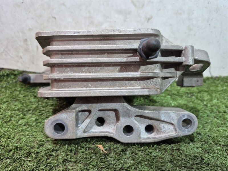 Recambio de soporte motor para mini mini (f55) cooper d referencia OEM IAM   