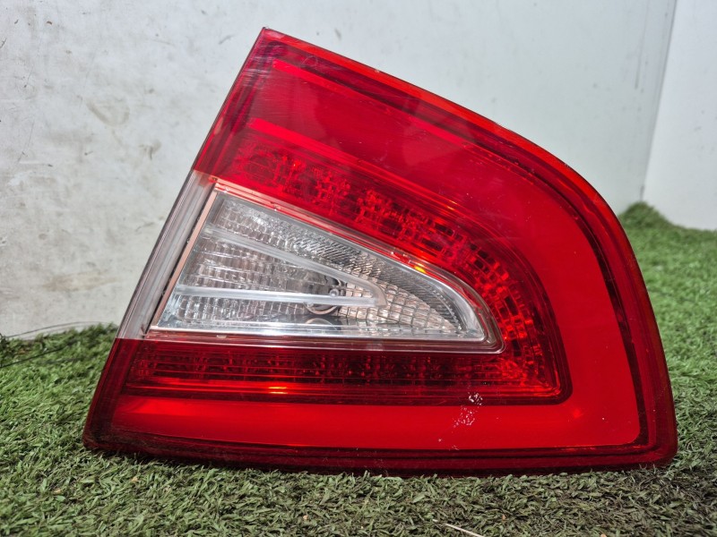 Recambio de piloto trasero derecho para hyundai ix35 (lm, el, elh) 1.6 referencia OEM IAM E1313926 E1313926 924042Y5RH