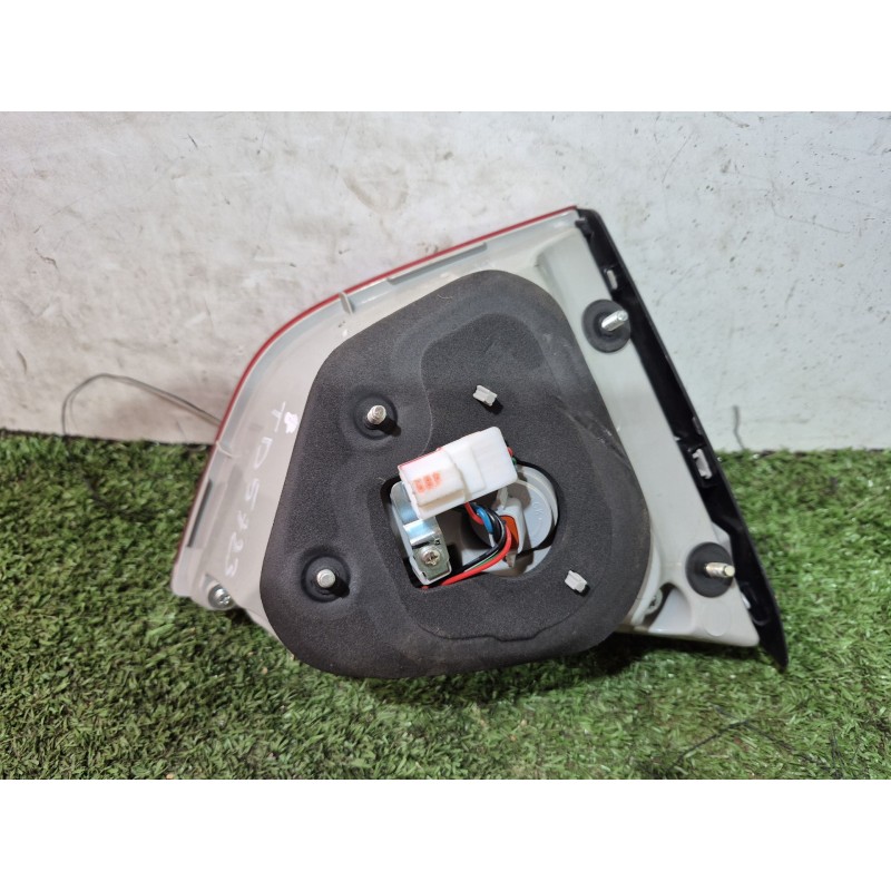 Recambio de piloto trasero derecho para hyundai ix35 (lm, el, elh) 1.6 referencia OEM IAM E1313926 E1313926 924042Y5RH