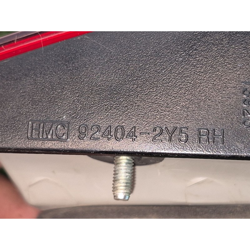 Recambio de piloto trasero derecho para hyundai ix35 (lm, el, elh) 1.6 referencia OEM IAM E1313926 E1313926 924042Y5RH