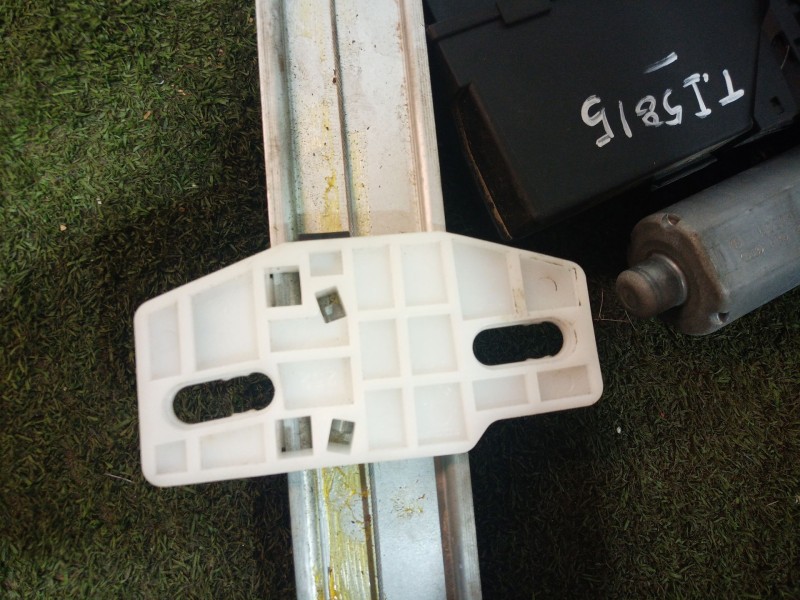 Recambio de elevalunas trasero izquierdo para seat exeo (3r2) 2.0 tdi referencia OEM IAM   