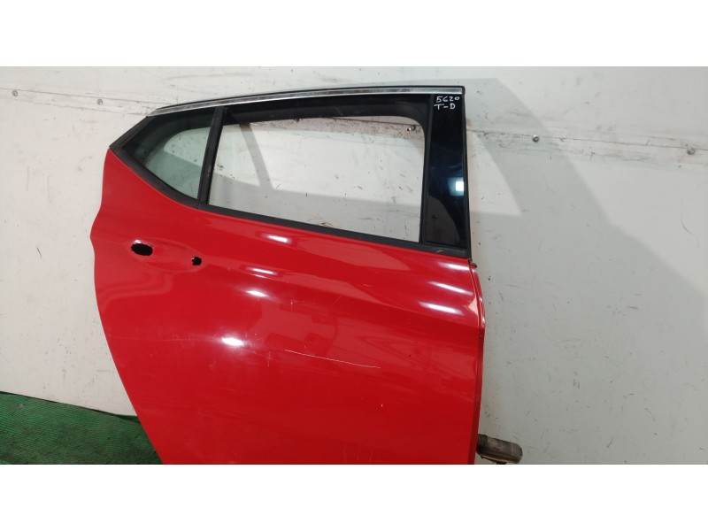 Recambio de puerta trasera derecha para opel astra j sedán 1.6 cdti (69) referencia OEM IAM   