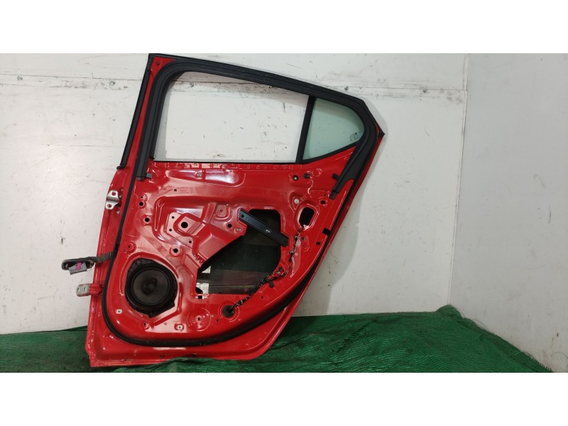 Recambio de puerta trasera derecha para opel astra j sedán 1.6 cdti (69) referencia OEM IAM   