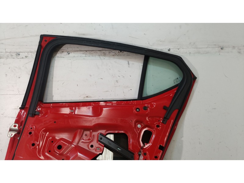 Recambio de puerta trasera derecha para opel astra j sedán 1.6 cdti (69) referencia OEM IAM   