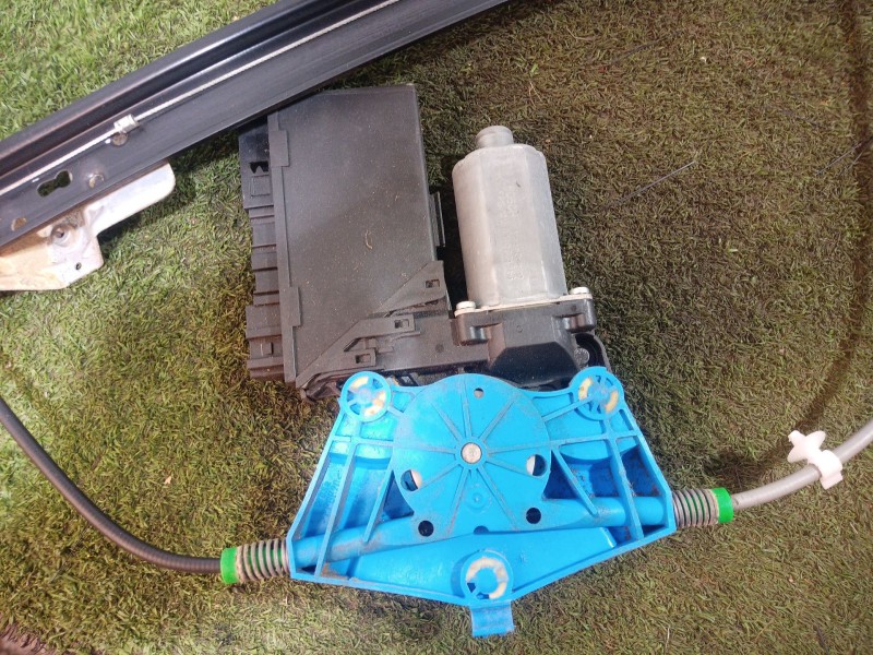 Recambio de elevalunas trasero derecho para seat exeo (3r2) 2.0 tdi referencia OEM IAM   