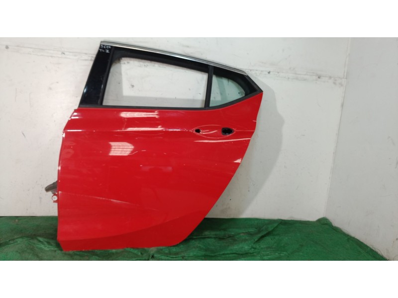 Recambio de puerta trasera izquierda para opel astra j sedán 1.6 cdti (69) referencia OEM IAM   
