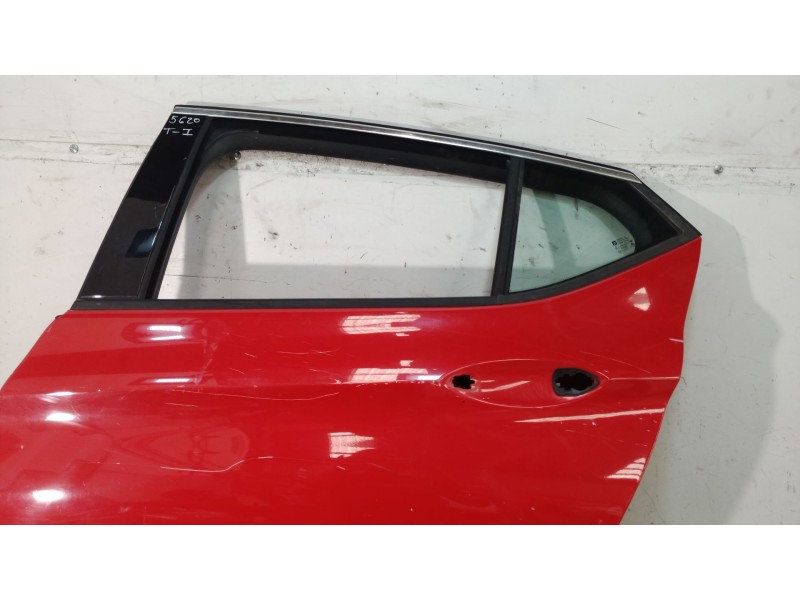 Recambio de puerta trasera izquierda para opel astra j sedán 1.6 cdti (69) referencia OEM IAM   