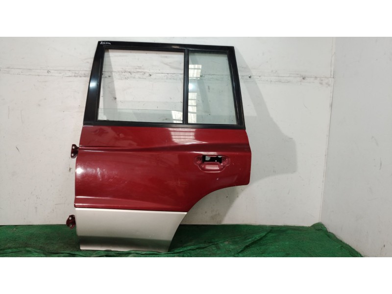 Recambio de puerta trasera izquierda para mitsubishi montero (v20/v40) 2500 td glx (5-ptas.) referencia OEM IAM    Recambio de puerta trasera izquierda para mitsubishi montero (v20/v40) 2500 td glx (5-ptas.) referencia OEM IAM
