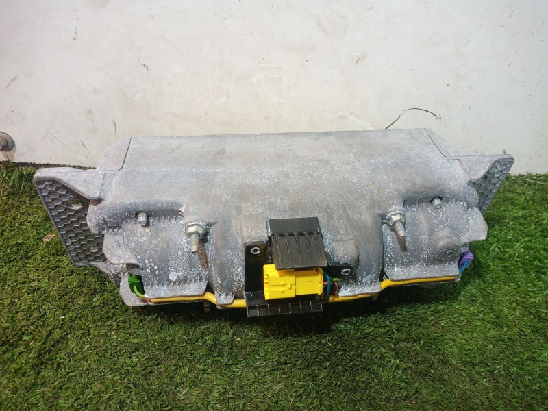 Recambio de airbag delantero derecho para seat exeo (3r2) 2.0 tdi referencia OEM IAM 3R0880204 3R0880204 306796799A