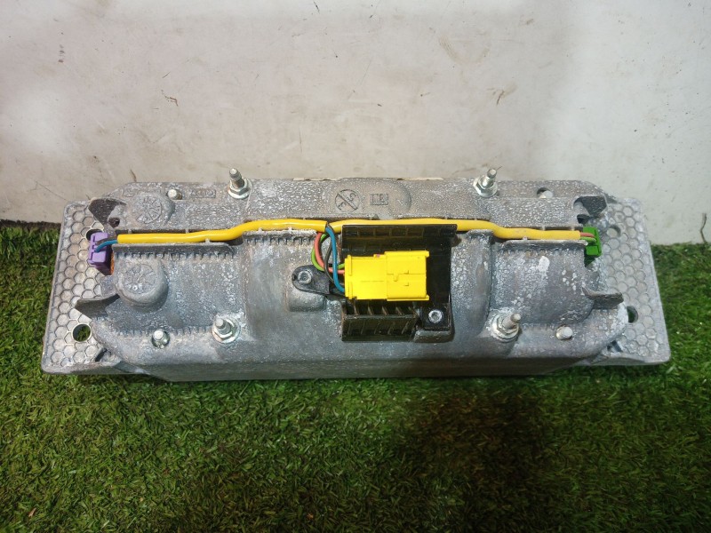 Recambio de airbag delantero derecho para seat exeo (3r2) 2.0 tdi referencia OEM IAM 3R0880204 3R0880204 306796799A