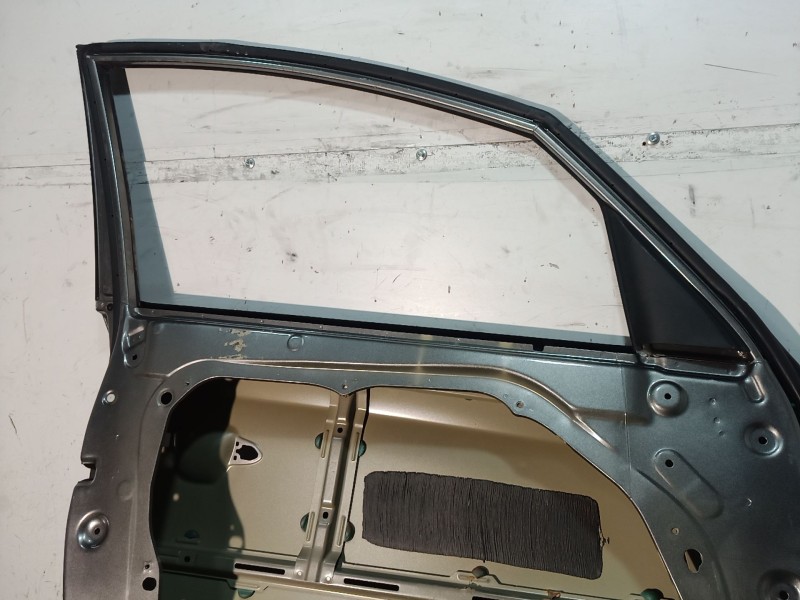 Recambio de puerta delantera izquierda para kia carens iv 1.7 crdi referencia OEM IAM   