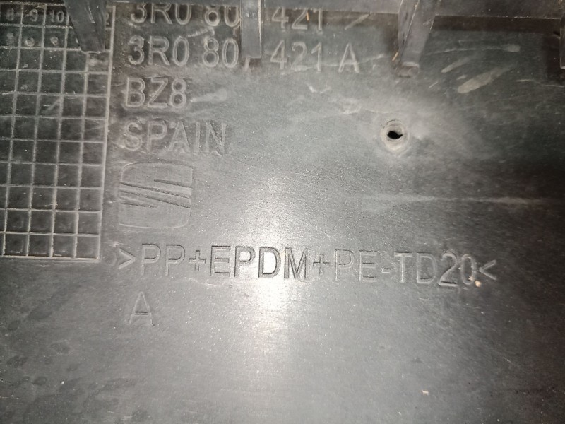 Recambio de paragolpes trasero para seat exeo (3r2) 2.0 tdi referencia OEM IAM   