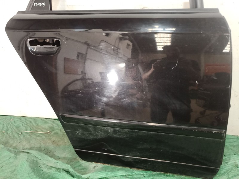 Recambio de puerta trasera derecha para seat exeo (3r2) 2.0 tdi referencia OEM IAM   