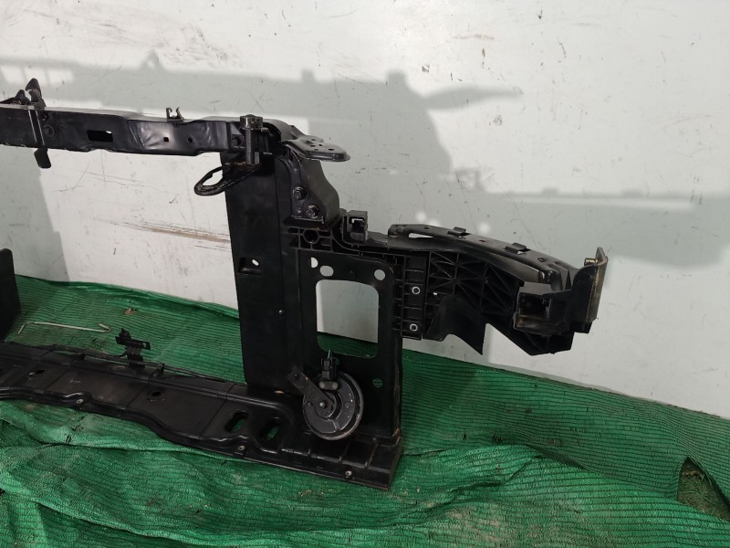 Recambio de panel frontal para hyundai elantra v sedán (md, ud) 1.6 referencia OEM IAM   