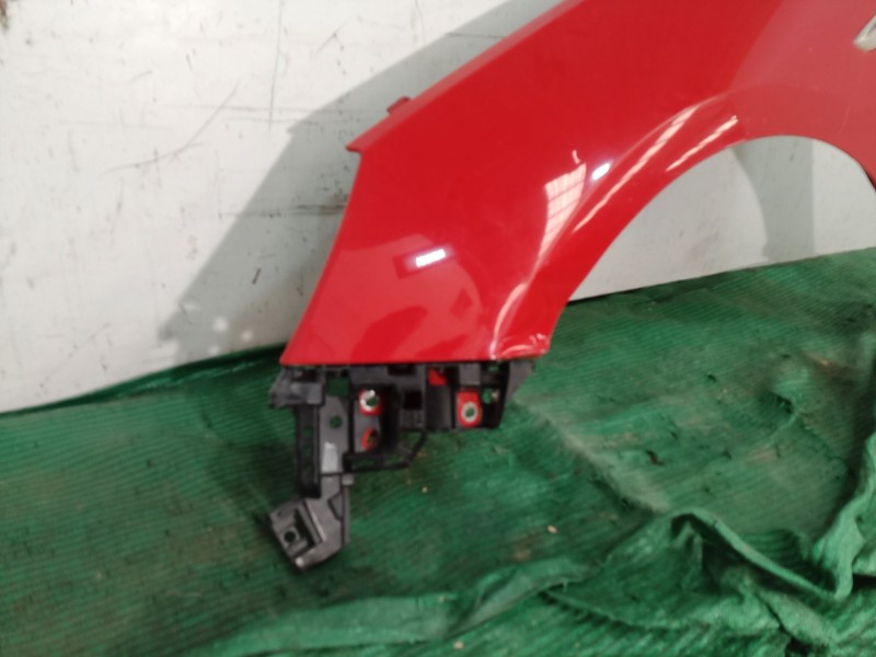 Recambio de aleta delantera izquierda para opel astra k (b16) 1.6 cdti (68) referencia OEM IAM   