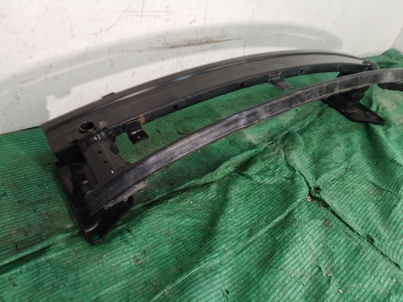 Recambio de refuerzo paragolpes delantero para kia carens iv 1.7 crdi referencia OEM IAM   