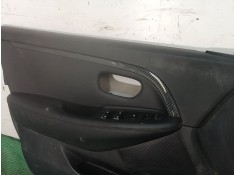 Recambio de guarnecido puerta delantera izquierda para kia carens iv 1.7 crdi referencia OEM IAM    2
