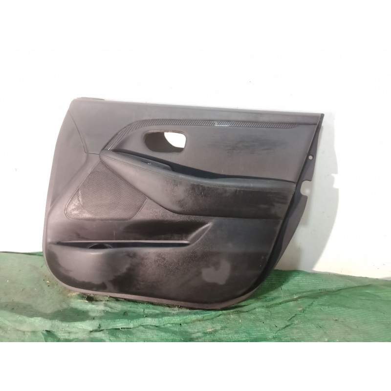Recambio de guarnecido puerta delantera derecha para kia carens iv 1.7 crdi referencia OEM IAM   