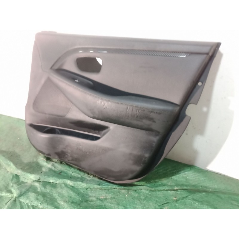 Recambio de guarnecido puerta delantera derecha para kia carens iv 1.7 crdi referencia OEM IAM   