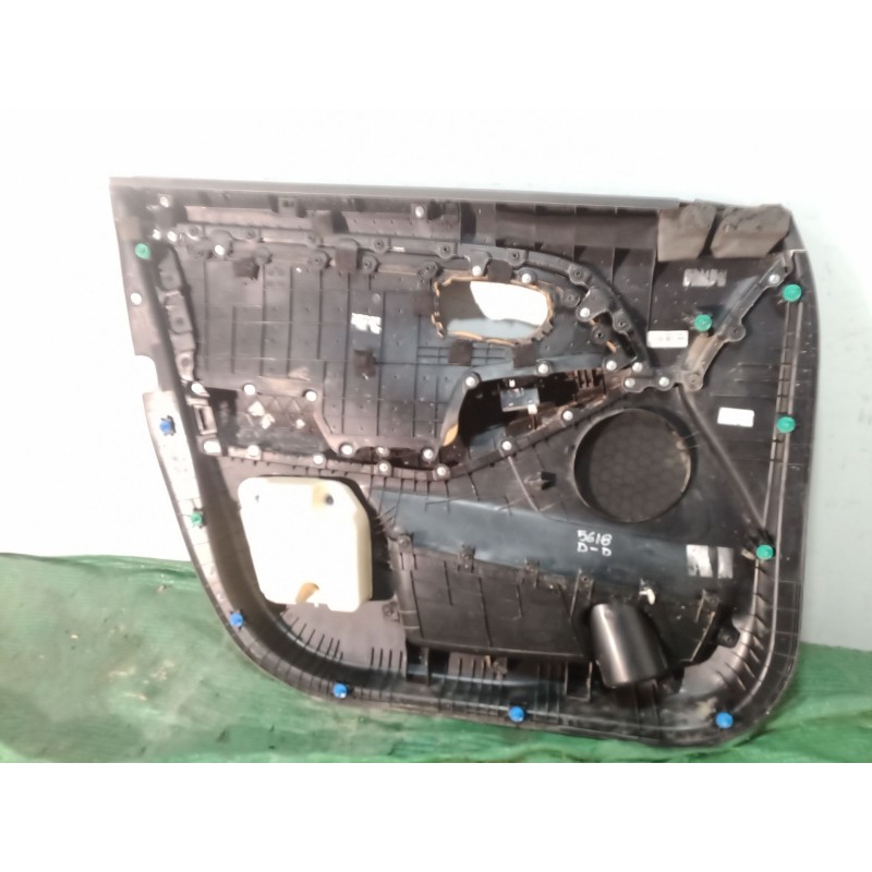 Recambio de guarnecido puerta delantera derecha para kia carens iv 1.7 crdi referencia OEM IAM   