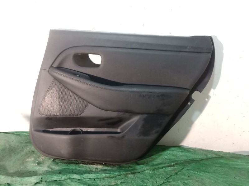 Recambio de guarnecido puerta trasera derecha para kia carens iv 1.7 crdi referencia OEM IAM   