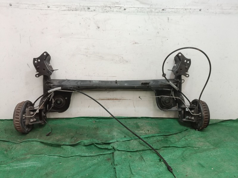 Recambio de puente trasero para renault zoe 2014 referencia OEM IAM   