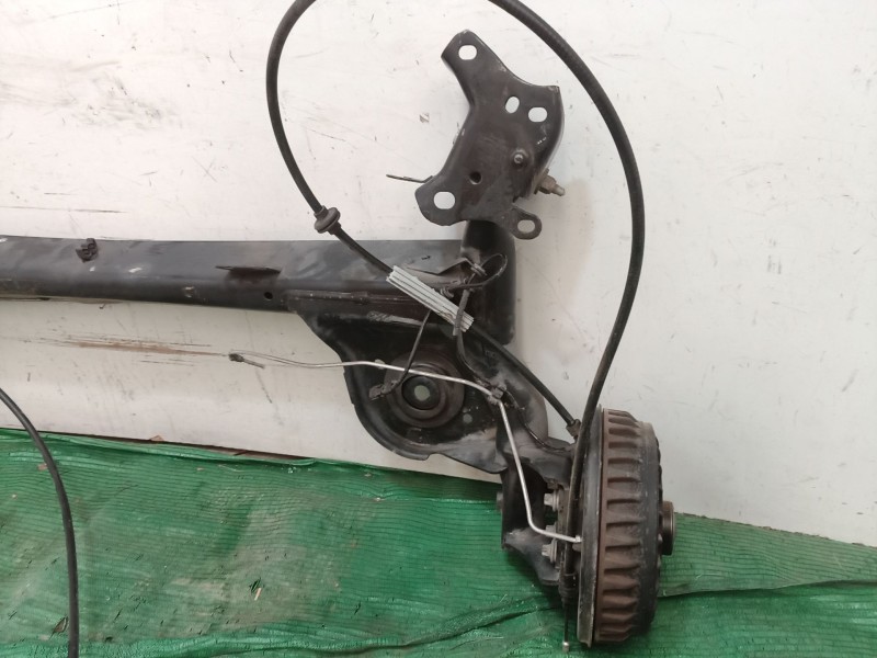 Recambio de puente trasero para renault zoe 2014 referencia OEM IAM   