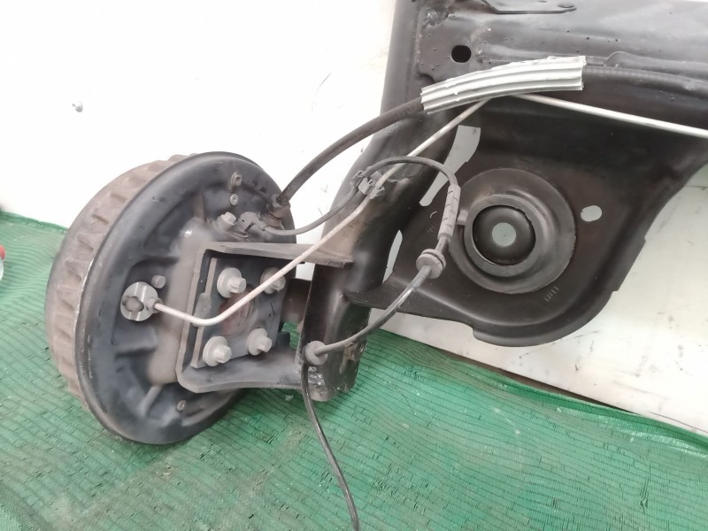 Recambio de puente trasero para renault zoe 2014 referencia OEM IAM   