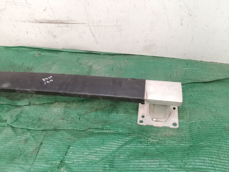 Recambio de refuerzo paragolpes delantero para mercedes-benz clase c (w202) c 180 (202.018) referencia OEM IAM   