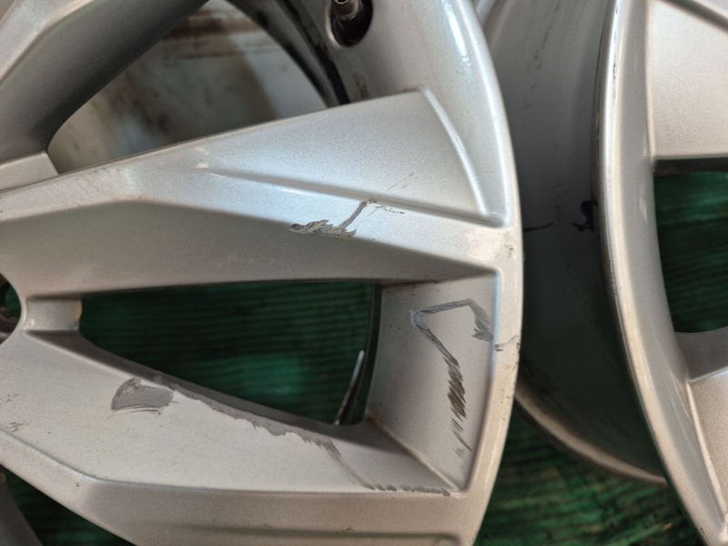 Recambio de juego llantas para seat ateca (kh7, khp) 1.0 tsi referencia OEM IAM   