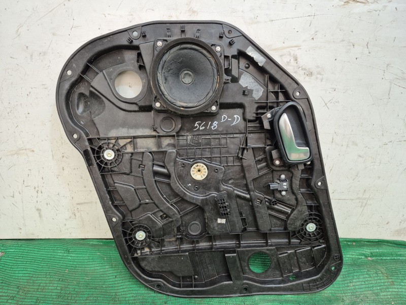 Recambio de elevalunas delantero derecho para kia carens iv 1.7 crdi referencia OEM IAM 82480A4000 82480A4000 82480A4000