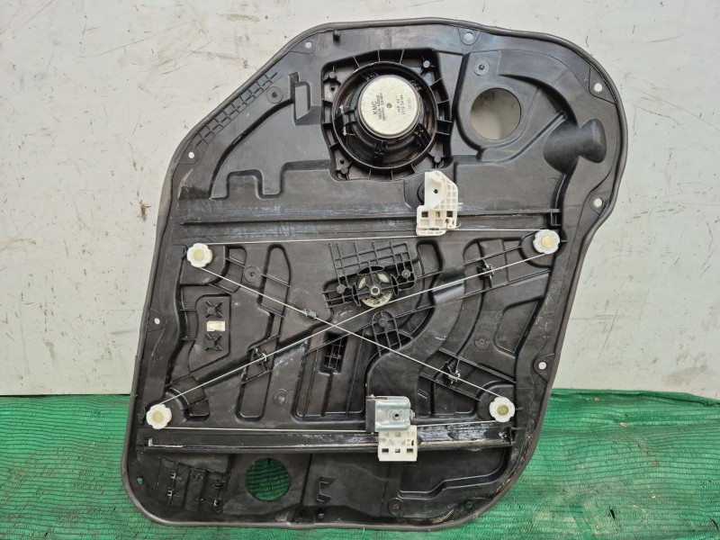 Recambio de elevalunas delantero derecho para kia carens iv 1.7 crdi referencia OEM IAM 82480A4000 82480A4000 82480A4000