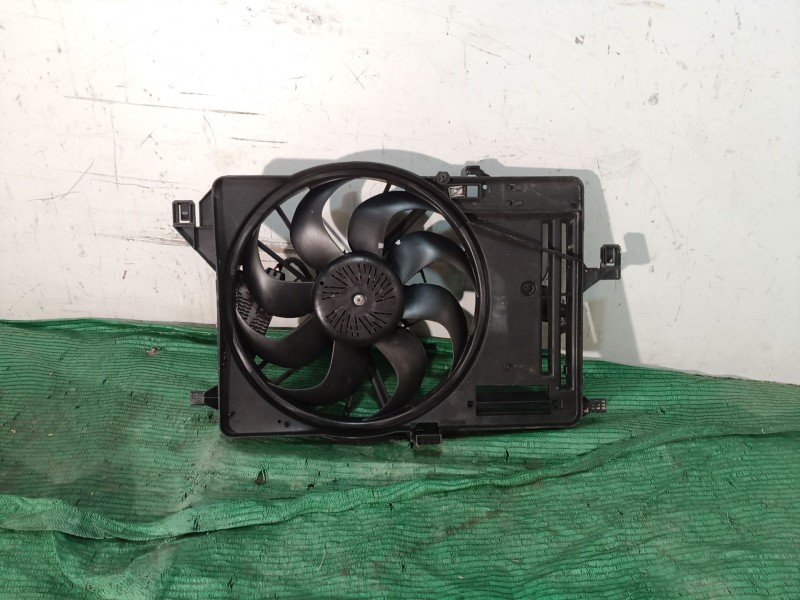 Recambio de electroventilador para ford focus iii sedán 1.0 ecoboost referencia OEM IAM   